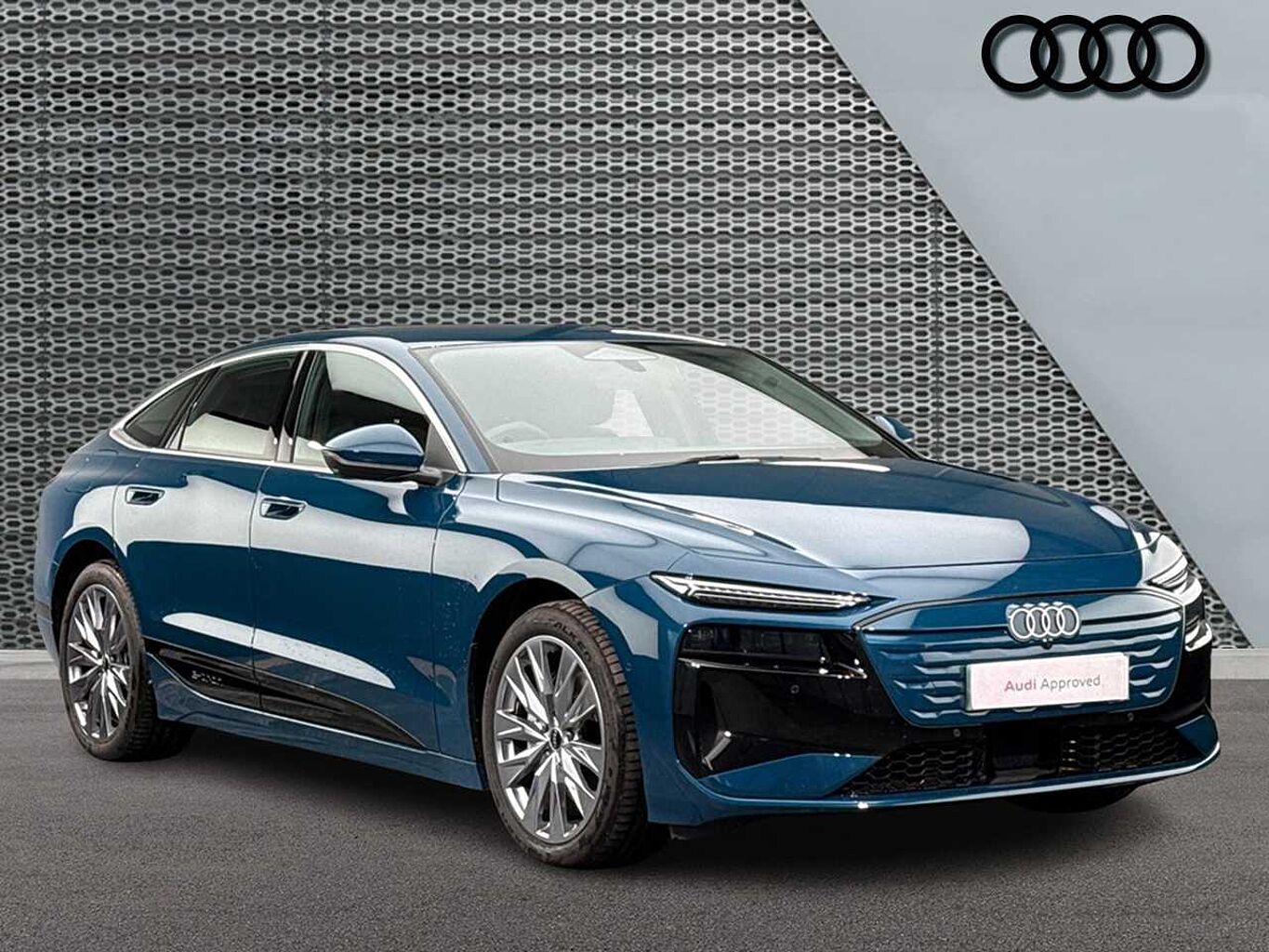 Main listing image - Audi A6