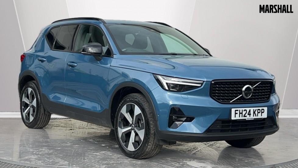 Main listing image - Volvo XC40