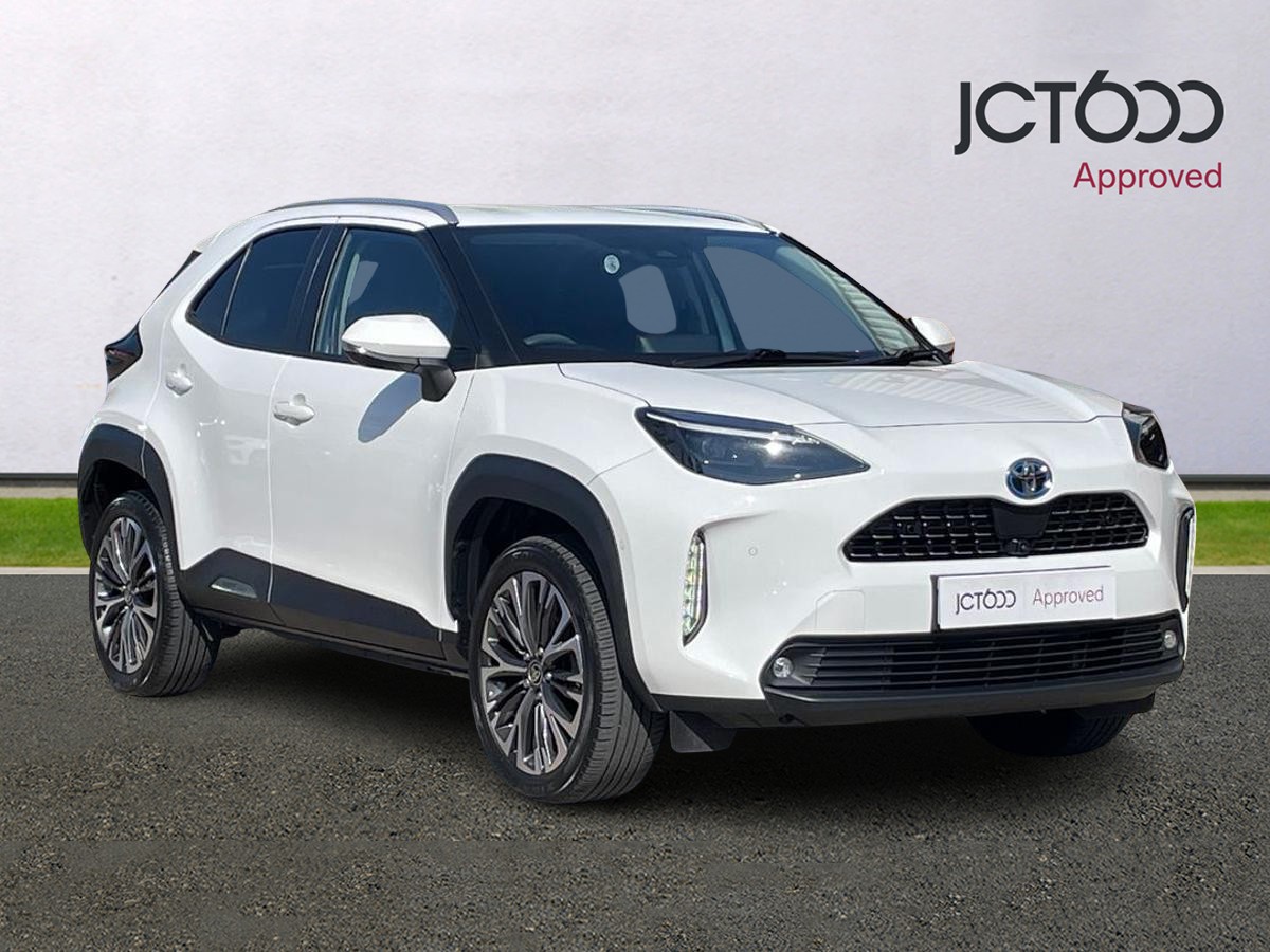 Main listing image - Toyota Yaris Cross