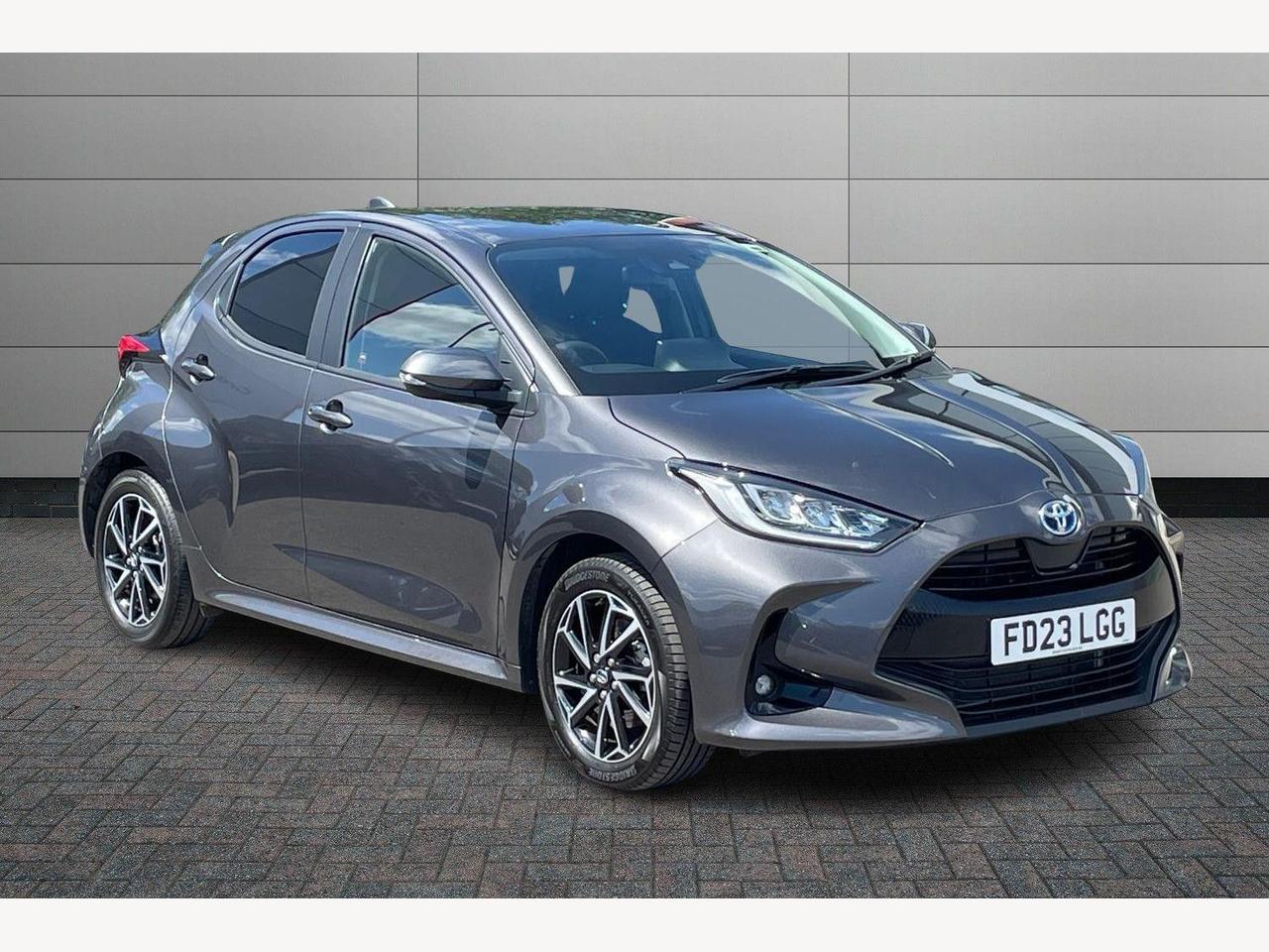 Main listing image - Toyota Yaris