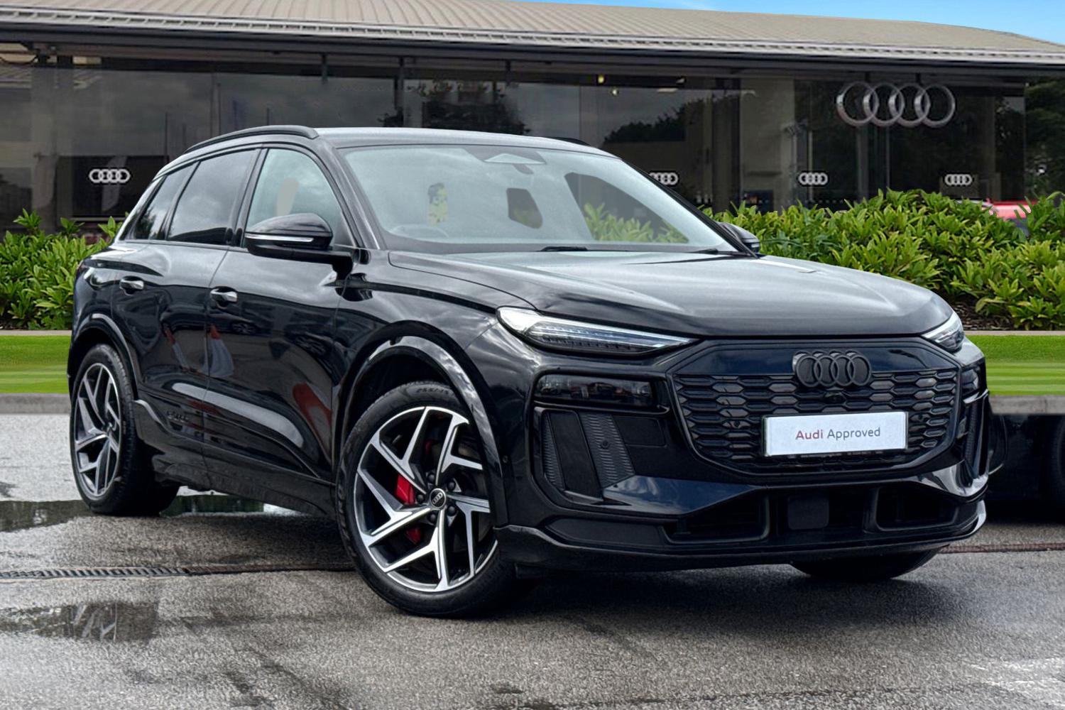 Main listing image - Audi Q6