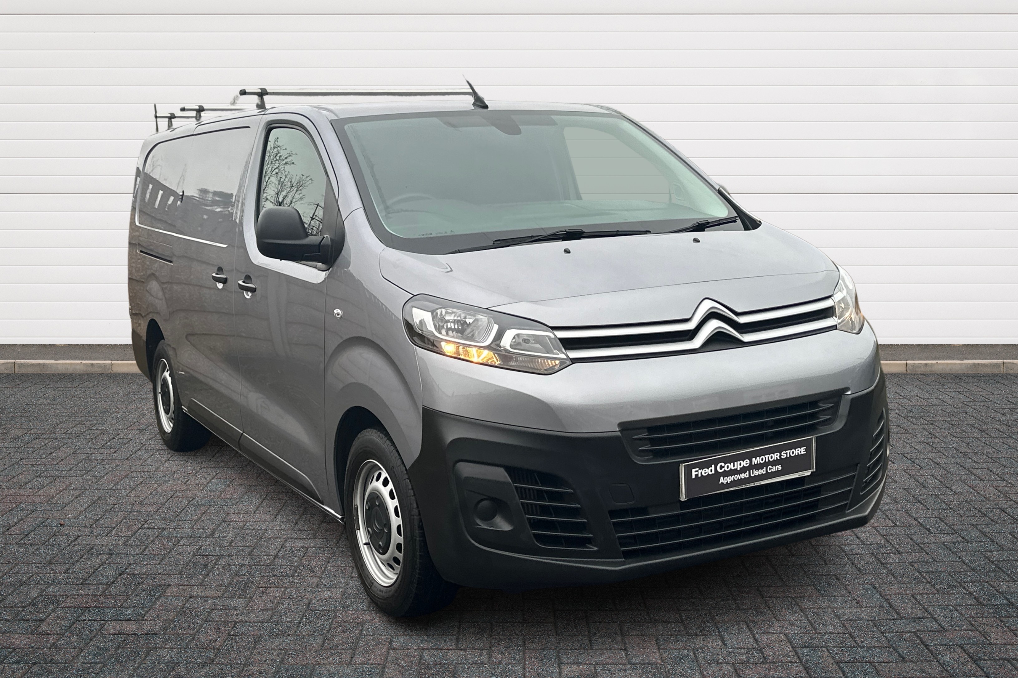 Main listing image - Citroen Dispatch