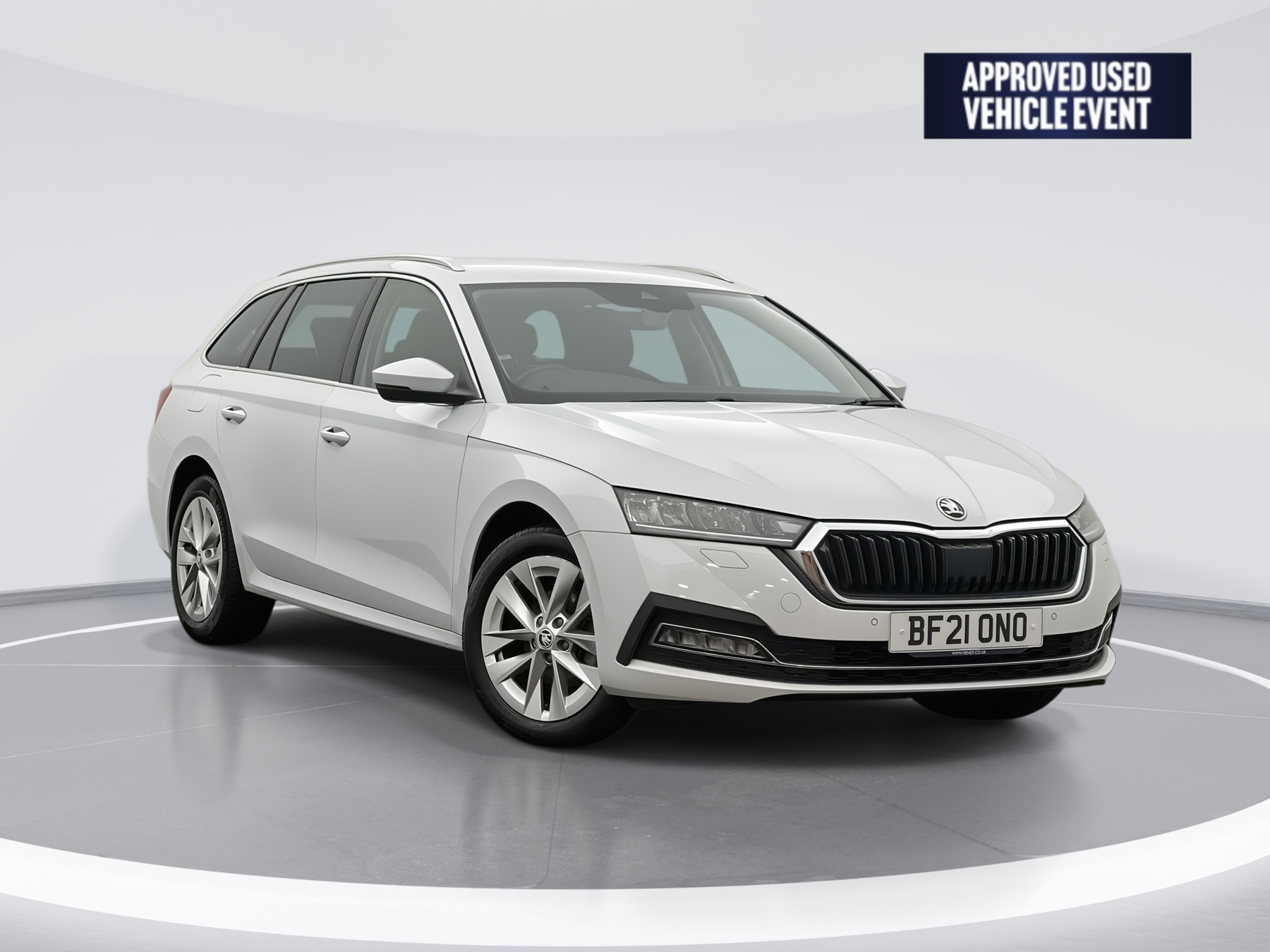 Main listing image - Skoda Octavia Estate