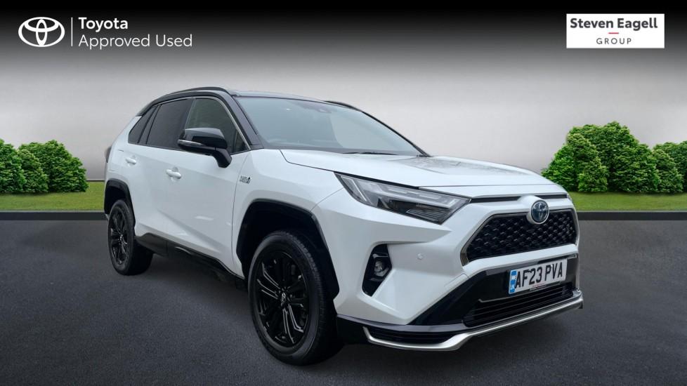 Main listing image - Toyota RAV4