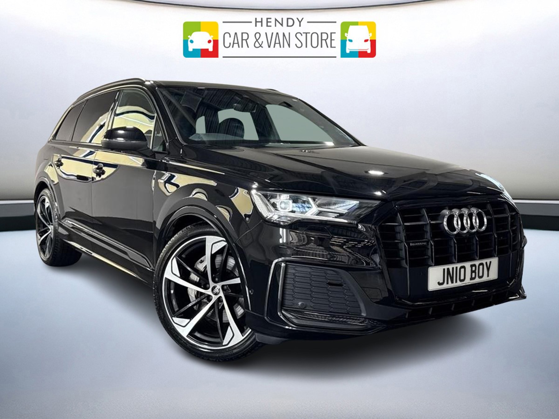 Main listing image - Audi Q7