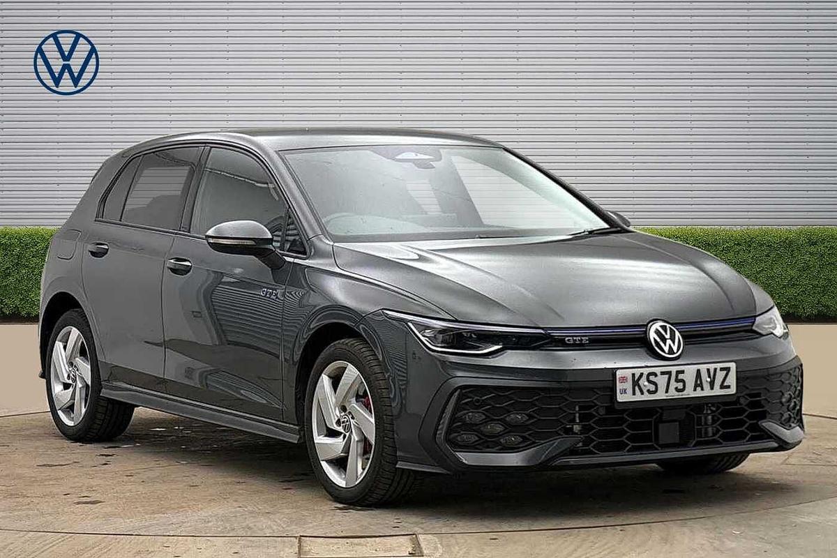 Main listing image - Volkswagen Golf