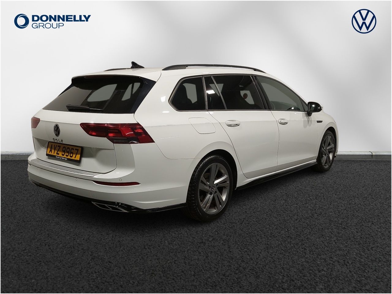 Main listing image - Volkswagen Golf Estate