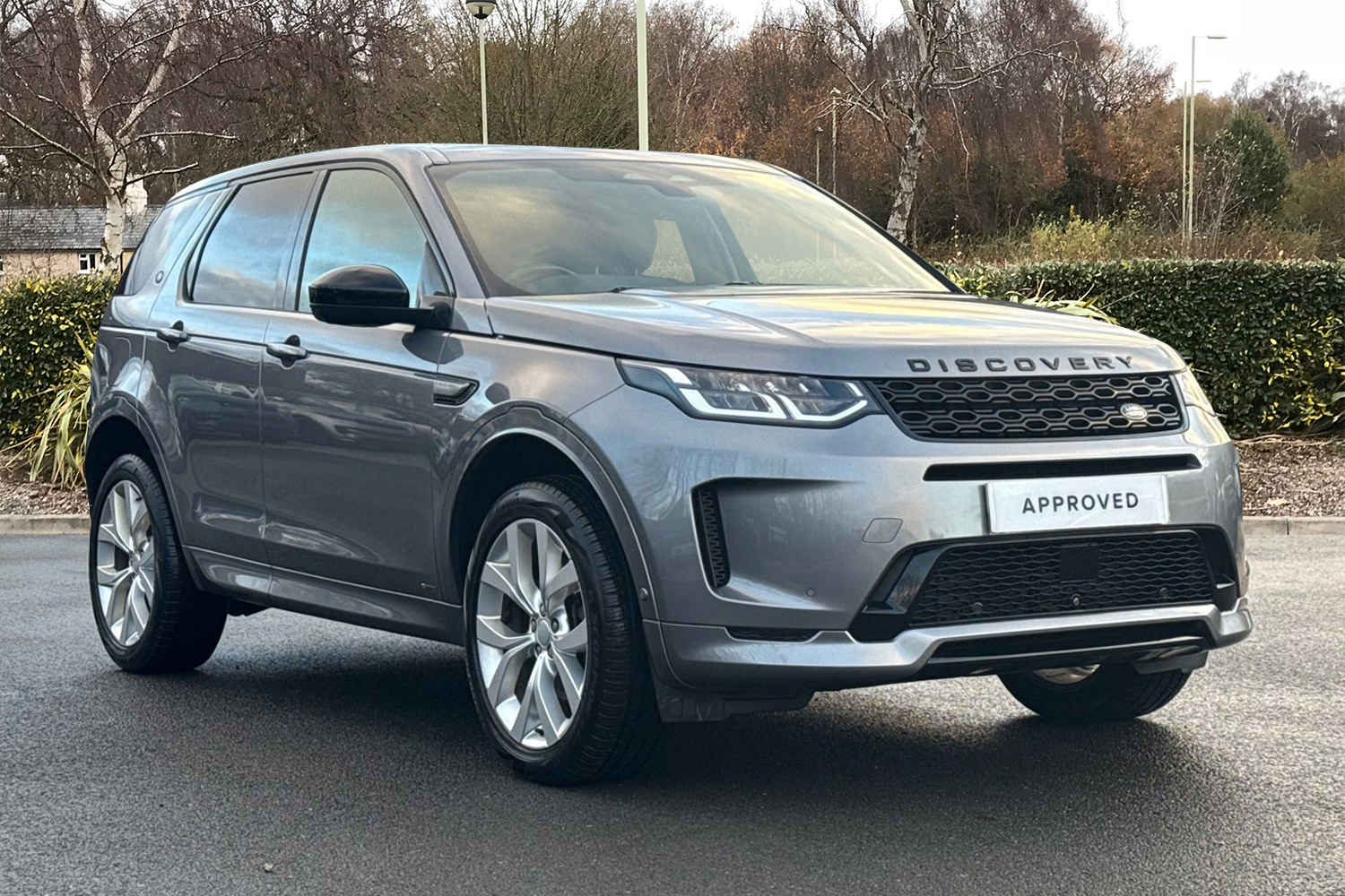 Main listing image - Land Rover Discovery Sport