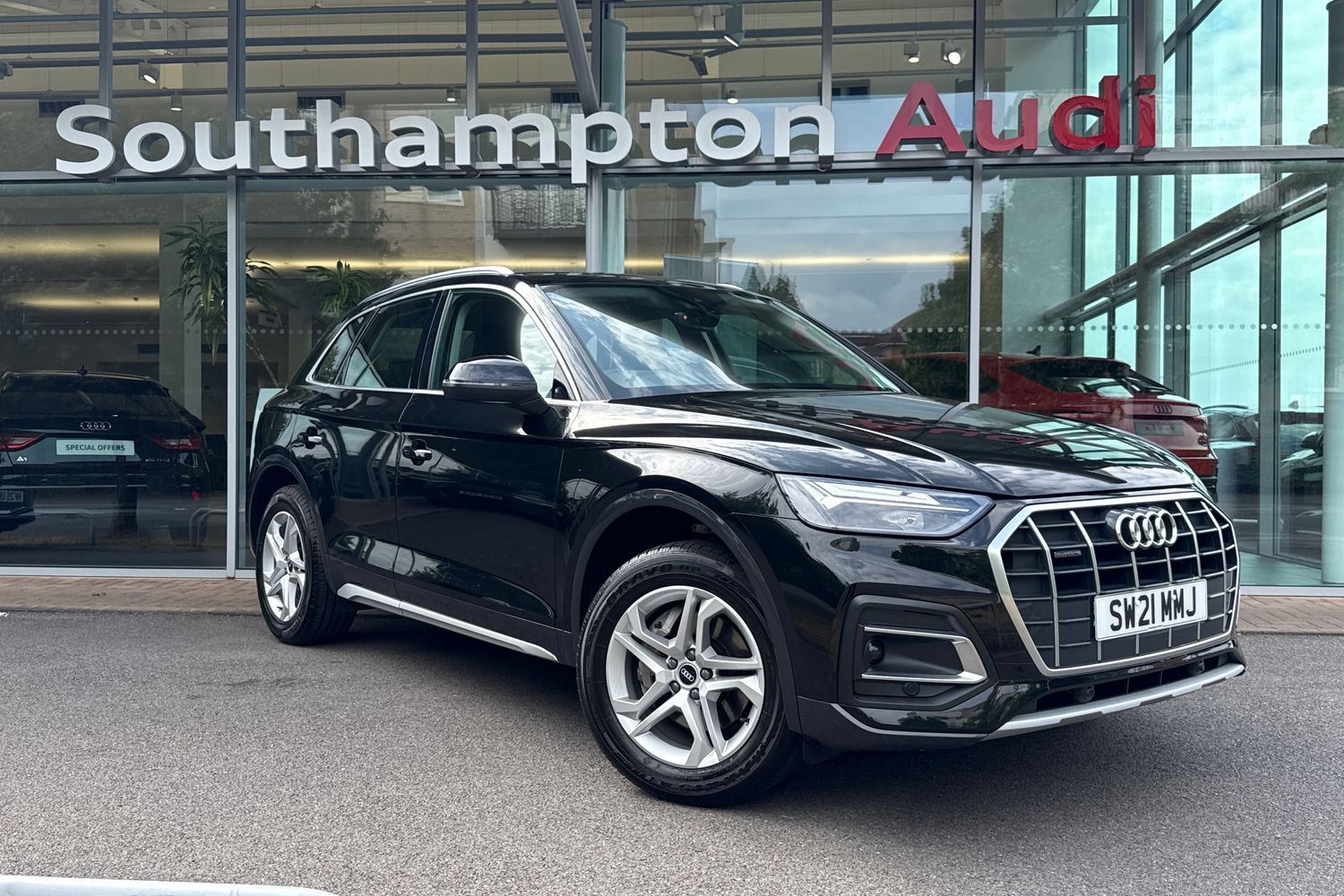 Main listing image - Audi Q5