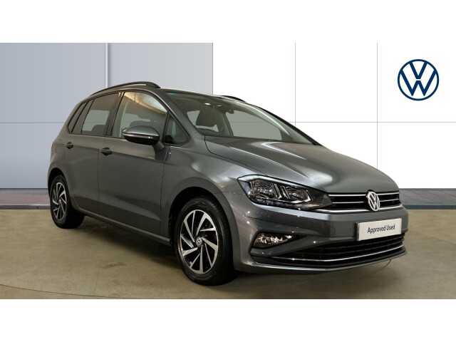 Main listing image - Volkswagen Golf SV