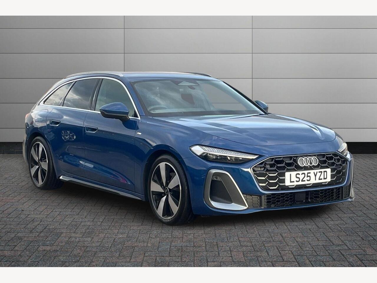 Main listing image - Audi A5