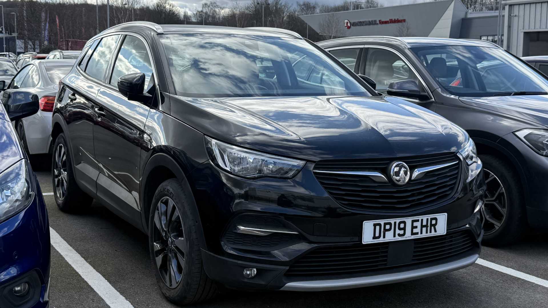 Main listing image - Vauxhall Grandland X