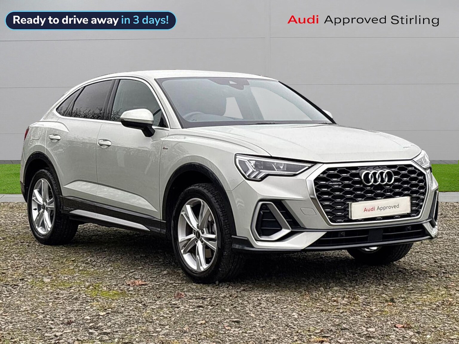 Main listing image - Audi Q3