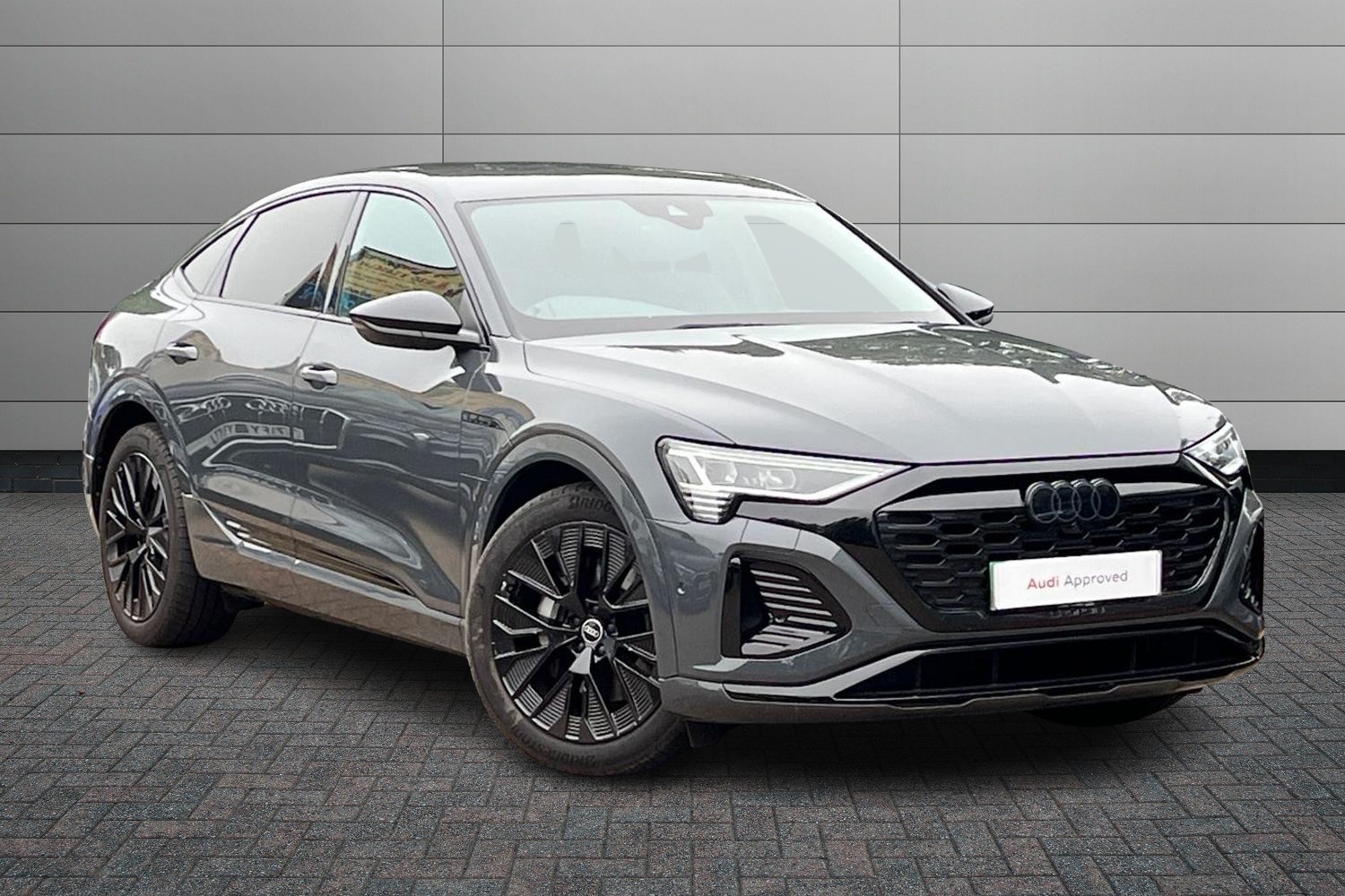 Main listing image - Audi Q8 e-tron