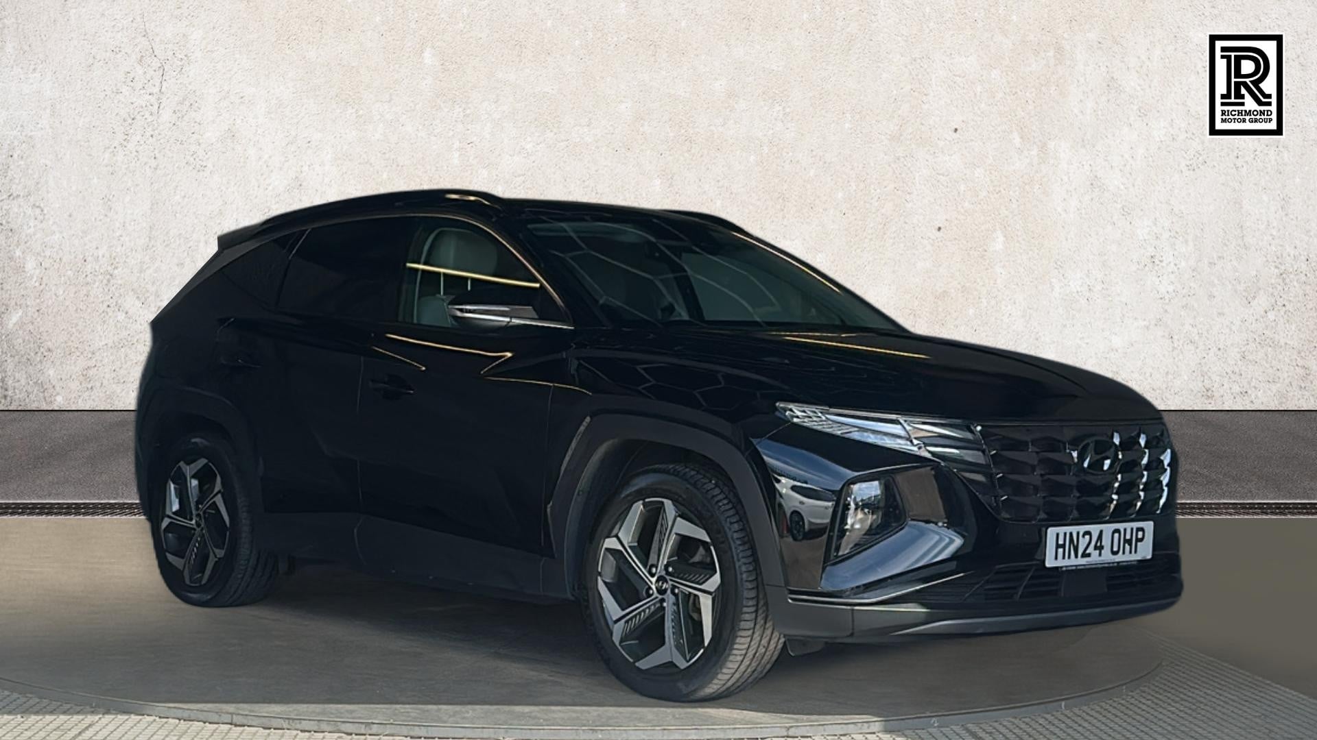 Main listing image - Hyundai Tucson