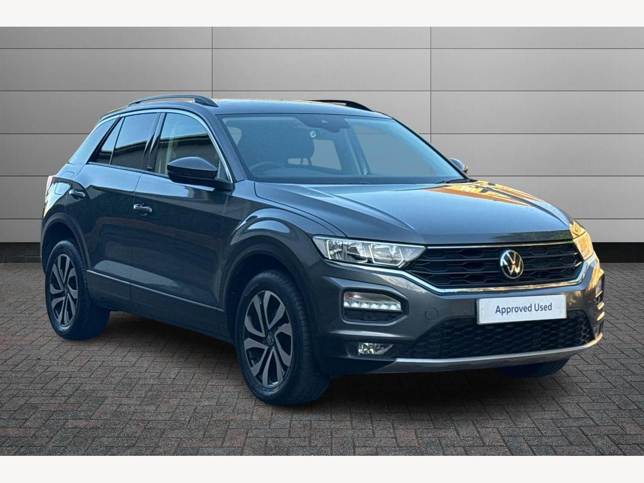 Main listing image - Volkswagen T-Roc