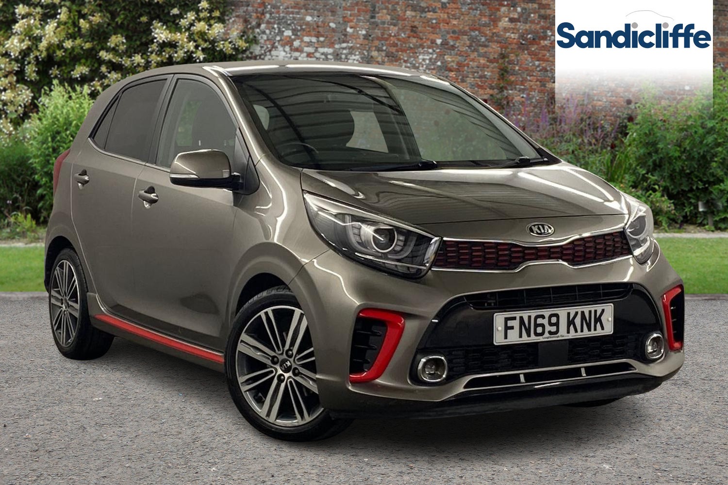 Main listing image - Kia Picanto