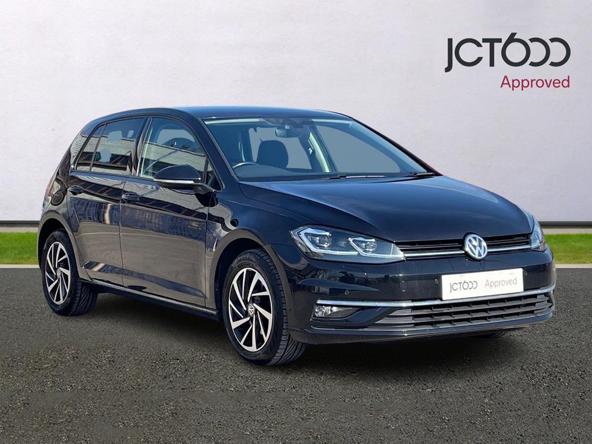 Main listing image - Volkswagen Golf