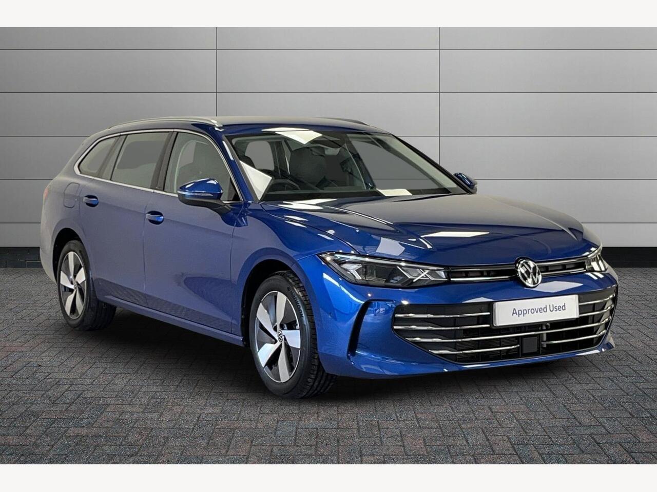 Main listing image - Volkswagen Passat Estate