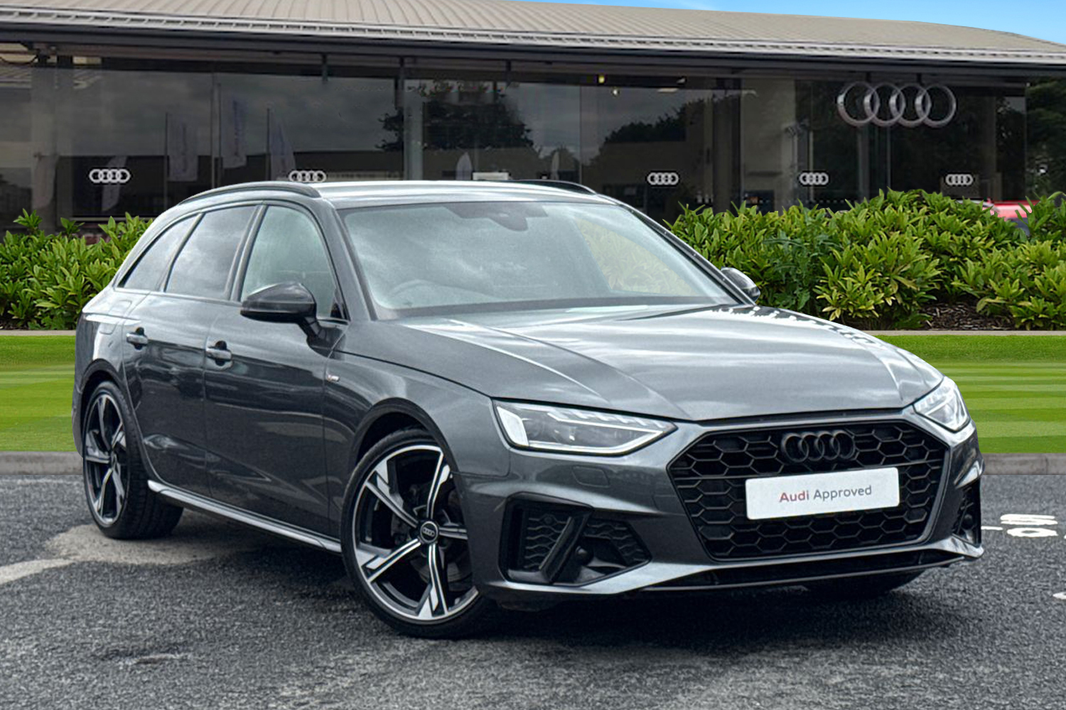 Main listing image - Audi A4 Avant