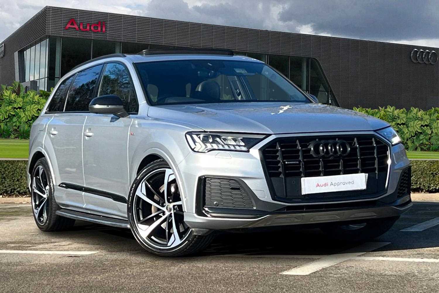 Main listing image - Audi Q7