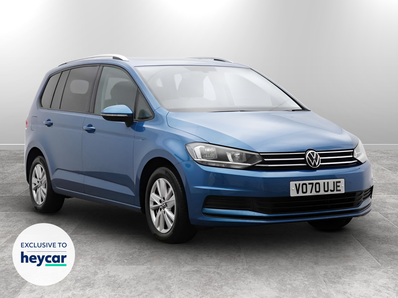 Main listing image - Volkswagen Touran