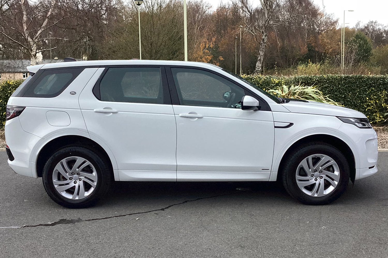 Main listing image - Land Rover Discovery Sport