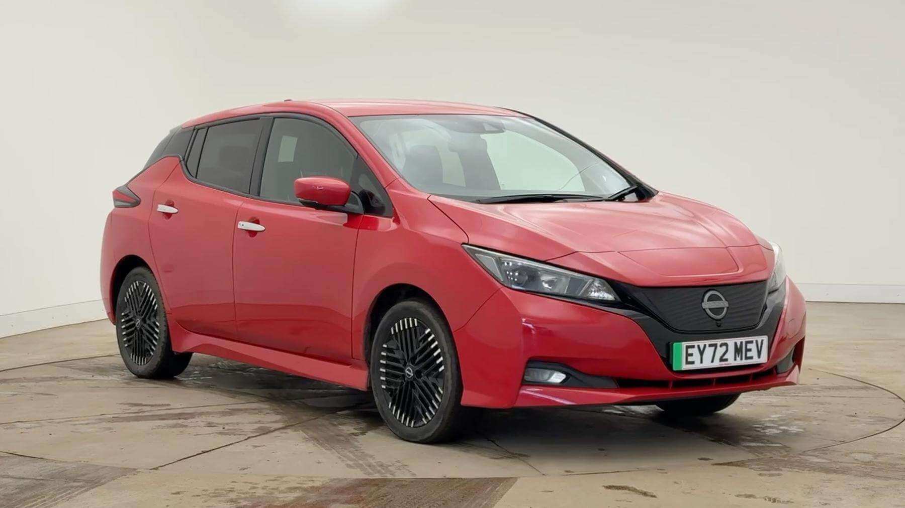 Main listing image - Nissan Leaf