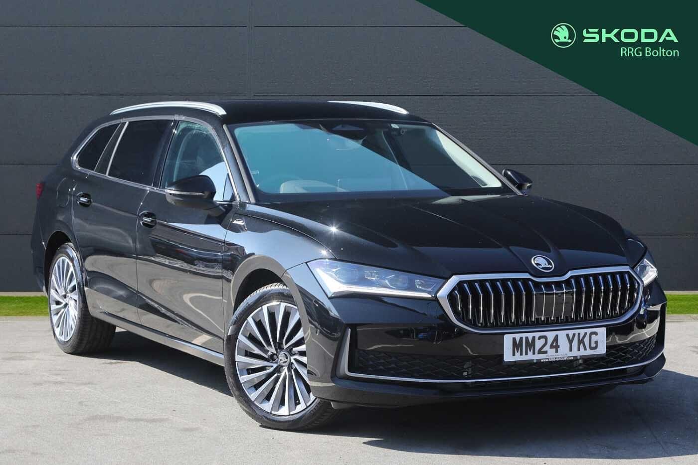 Main listing image - Skoda Superb Estate