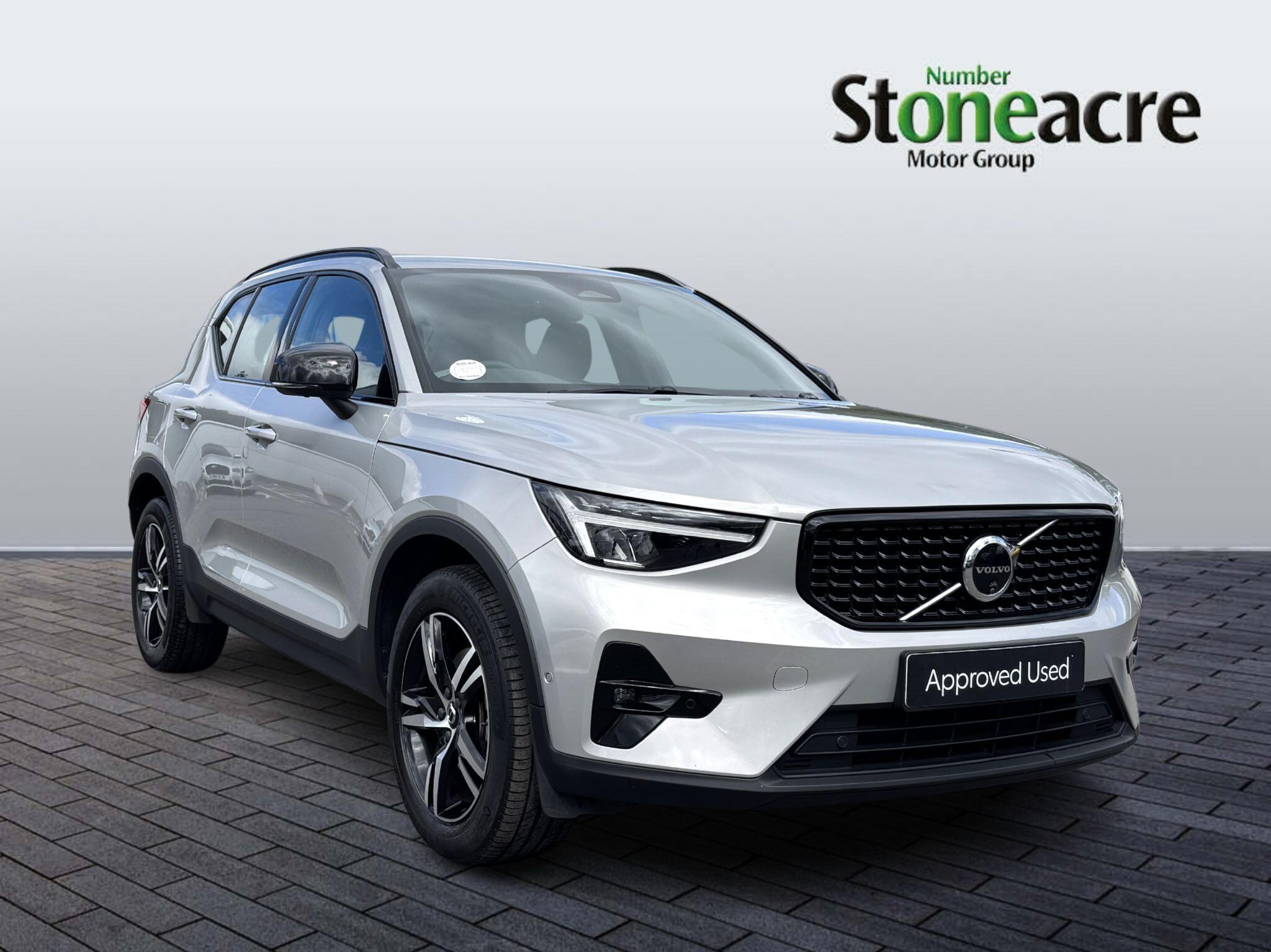 Main listing image - Volvo XC40