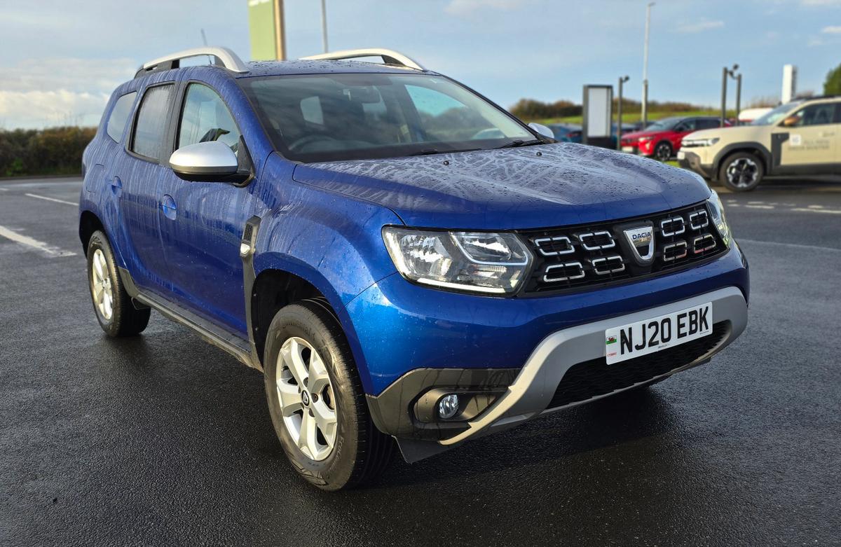 Main listing image - Dacia Duster