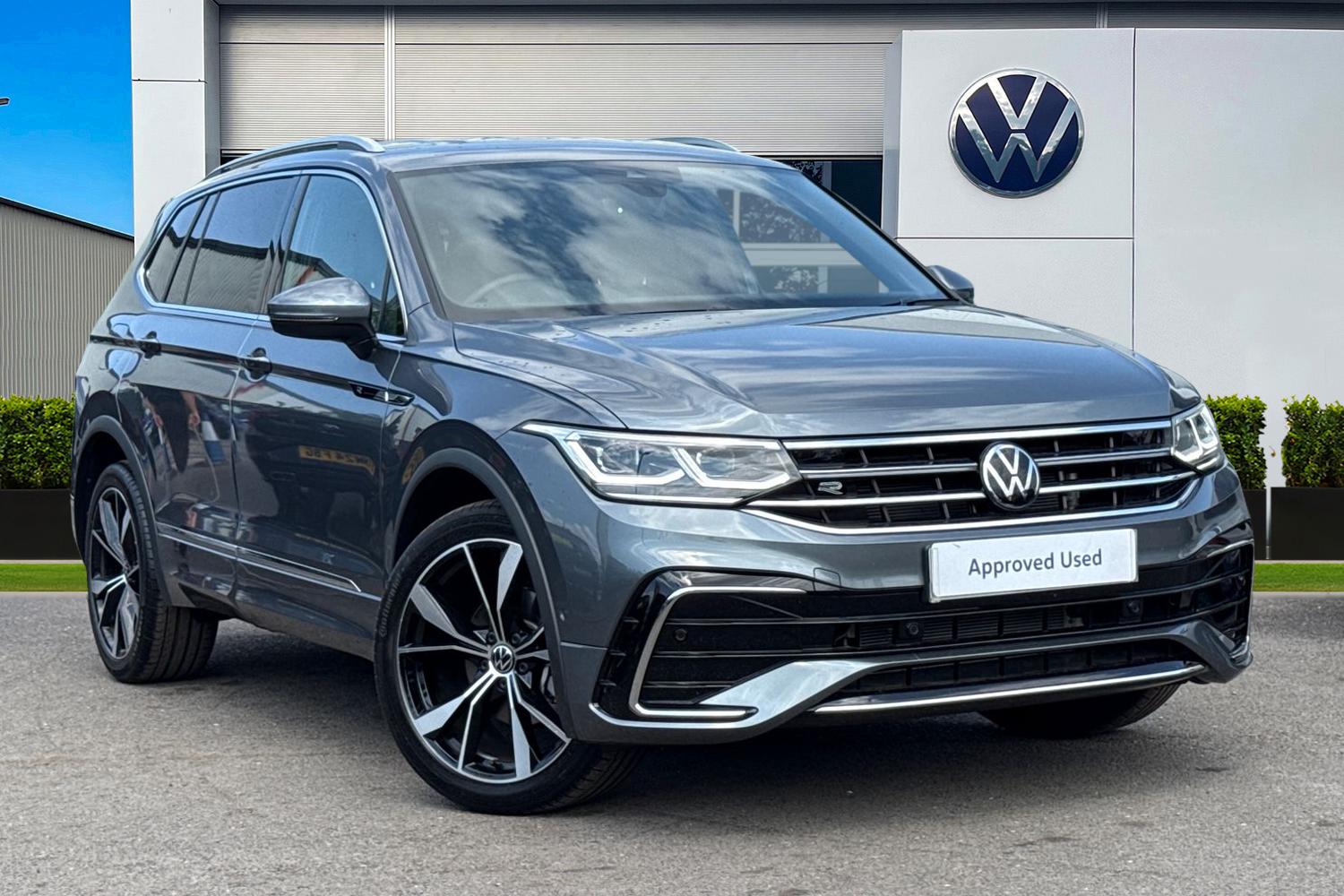Main listing image - Volkswagen Tiguan Allspace