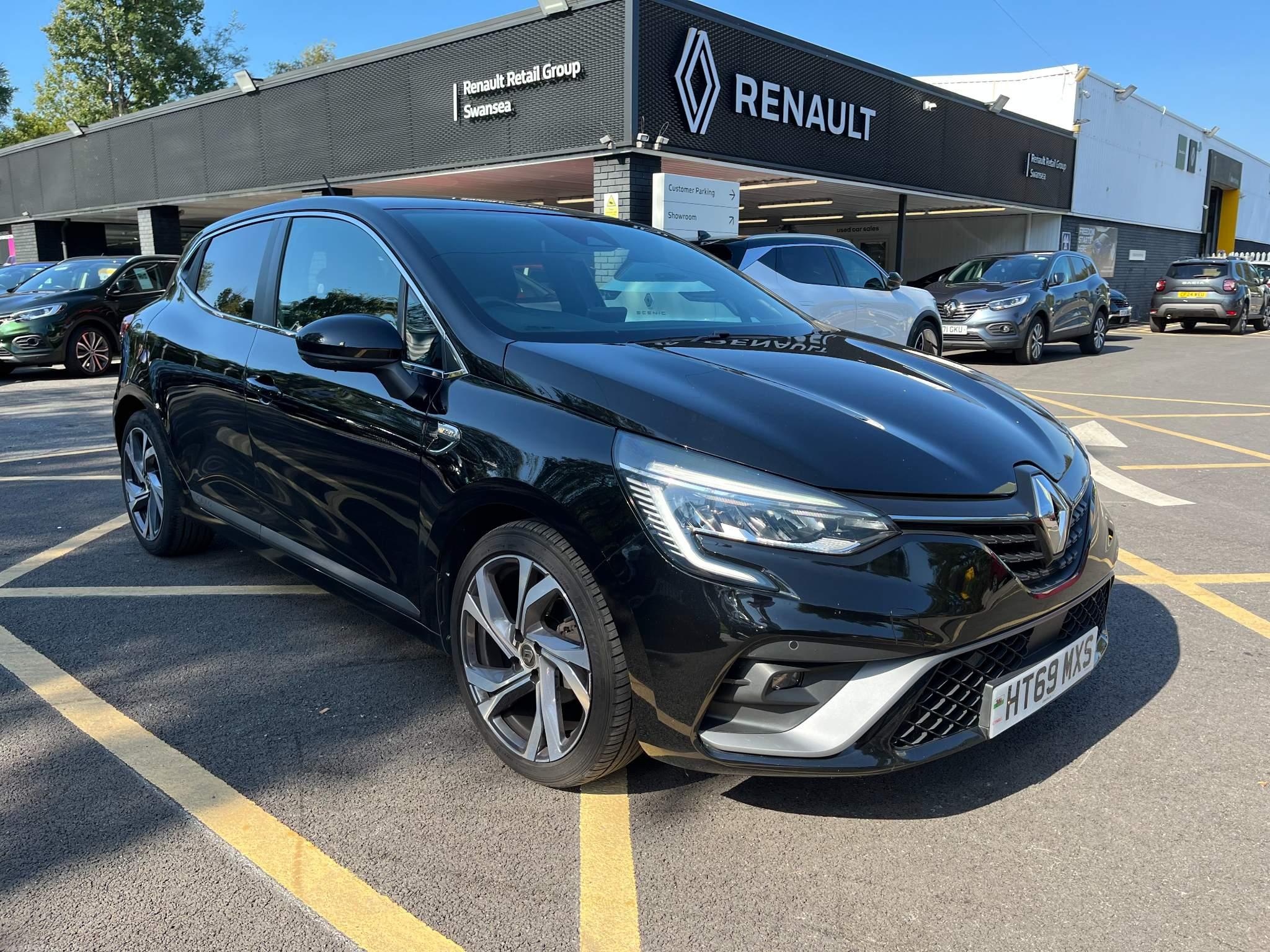 Main listing image - Renault Clio