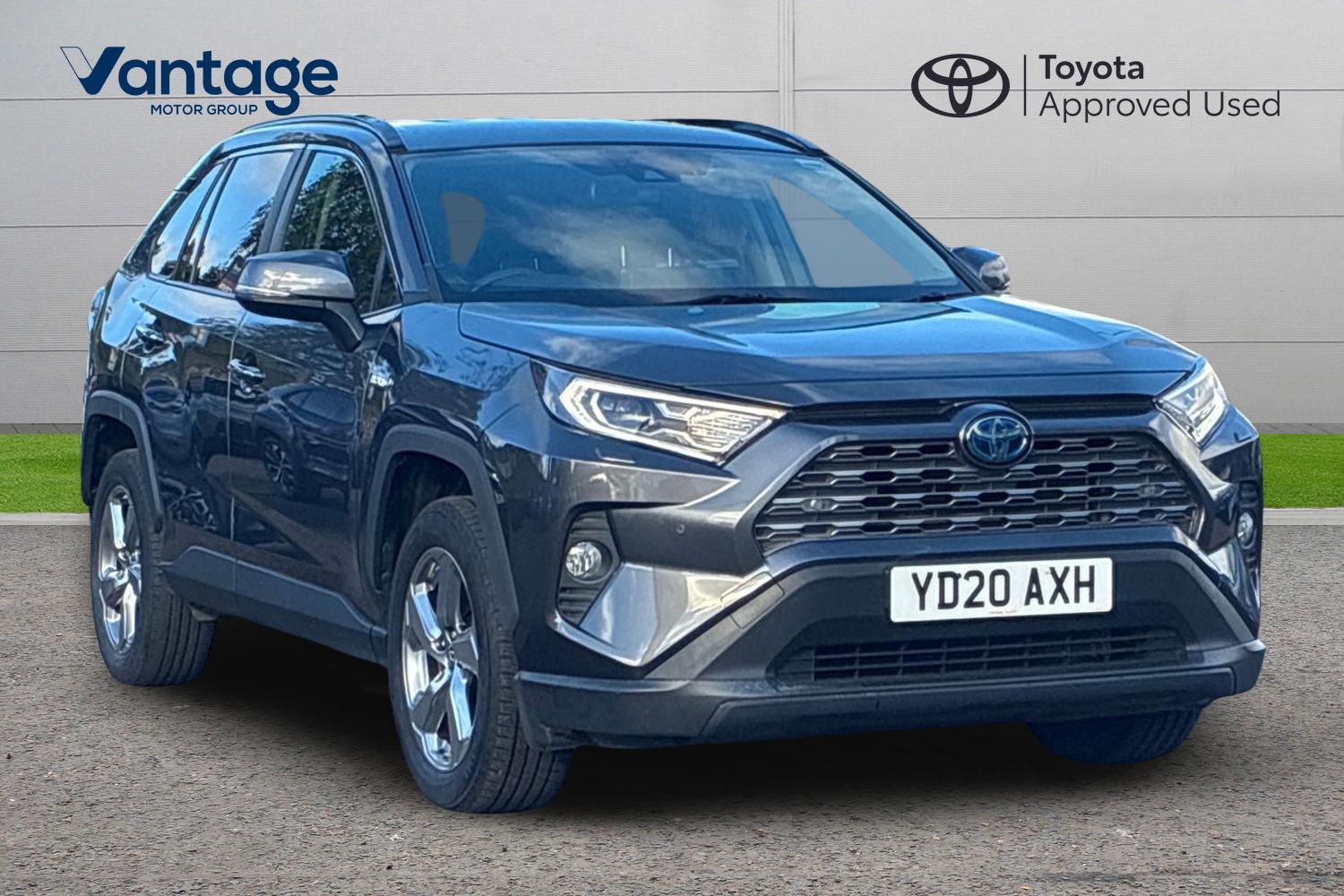 Main listing image - Toyota RAV4
