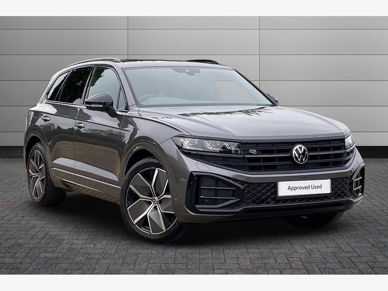 Main listing image - Volkswagen Touareg