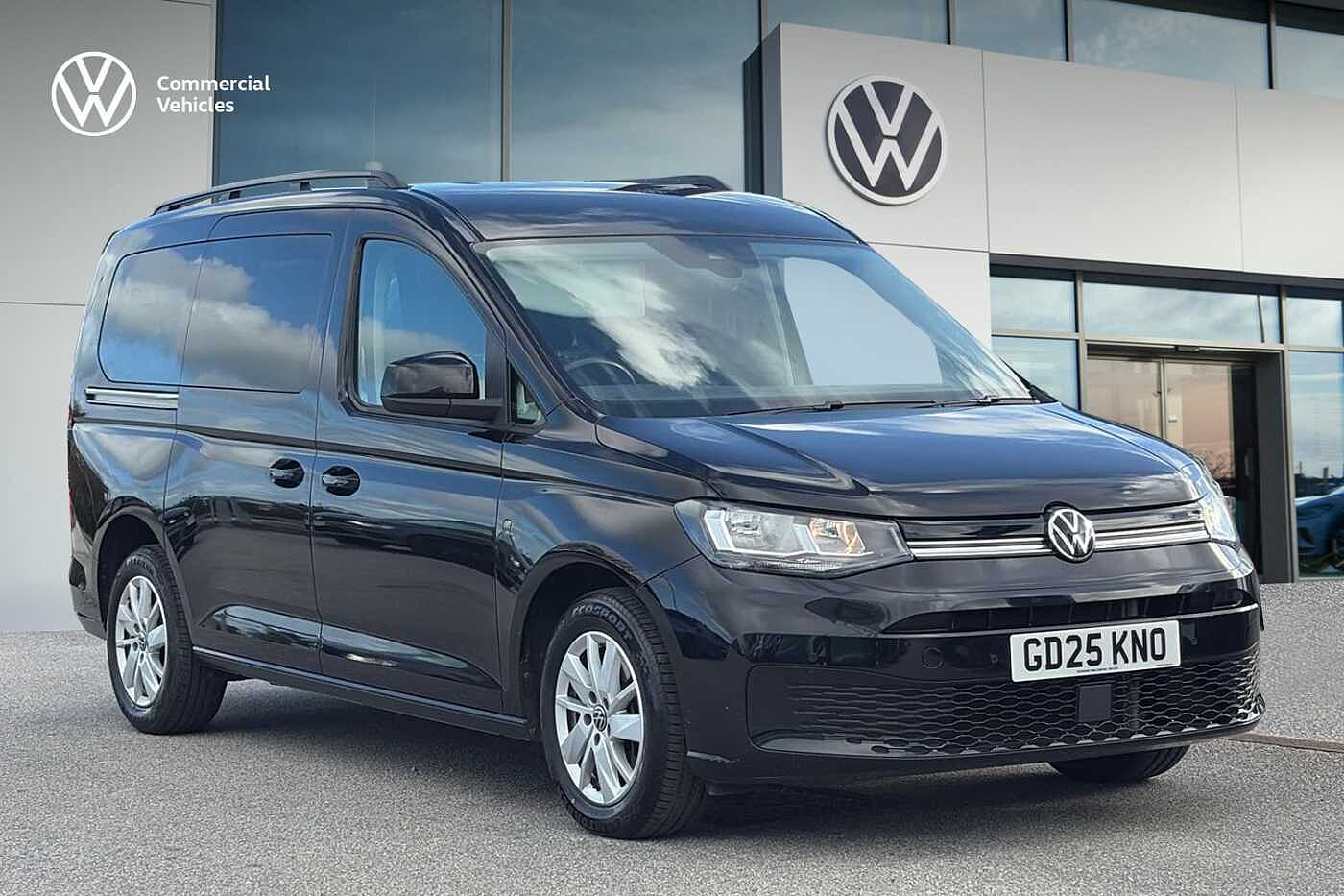 Main listing image - Volkswagen Caddy Maxi