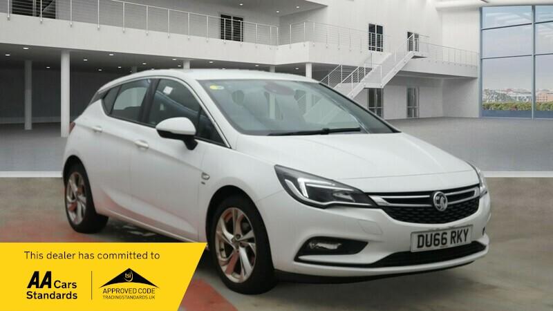 Main listing image - Vauxhall Astra