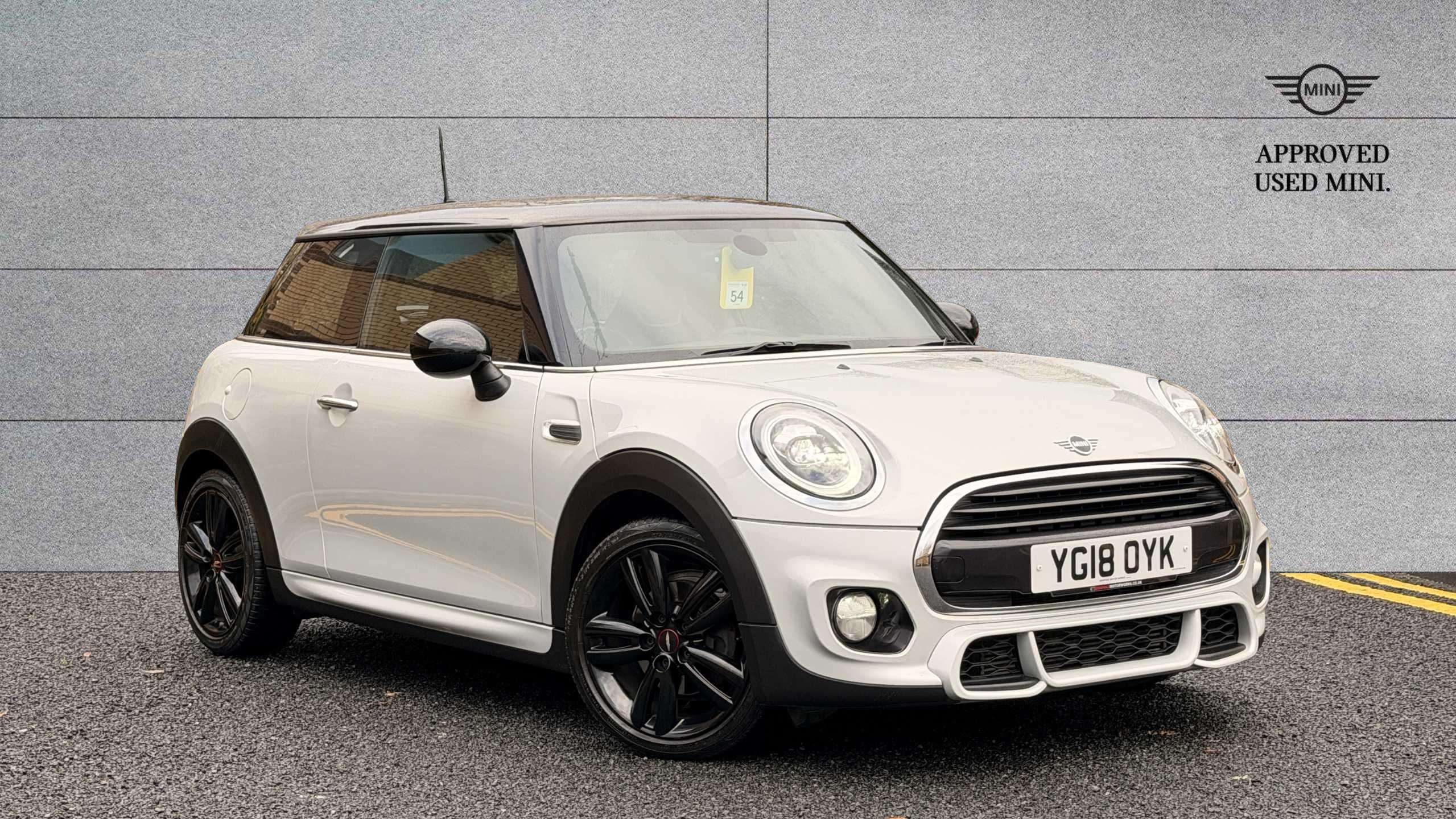 Main listing image - MINI Hatchback