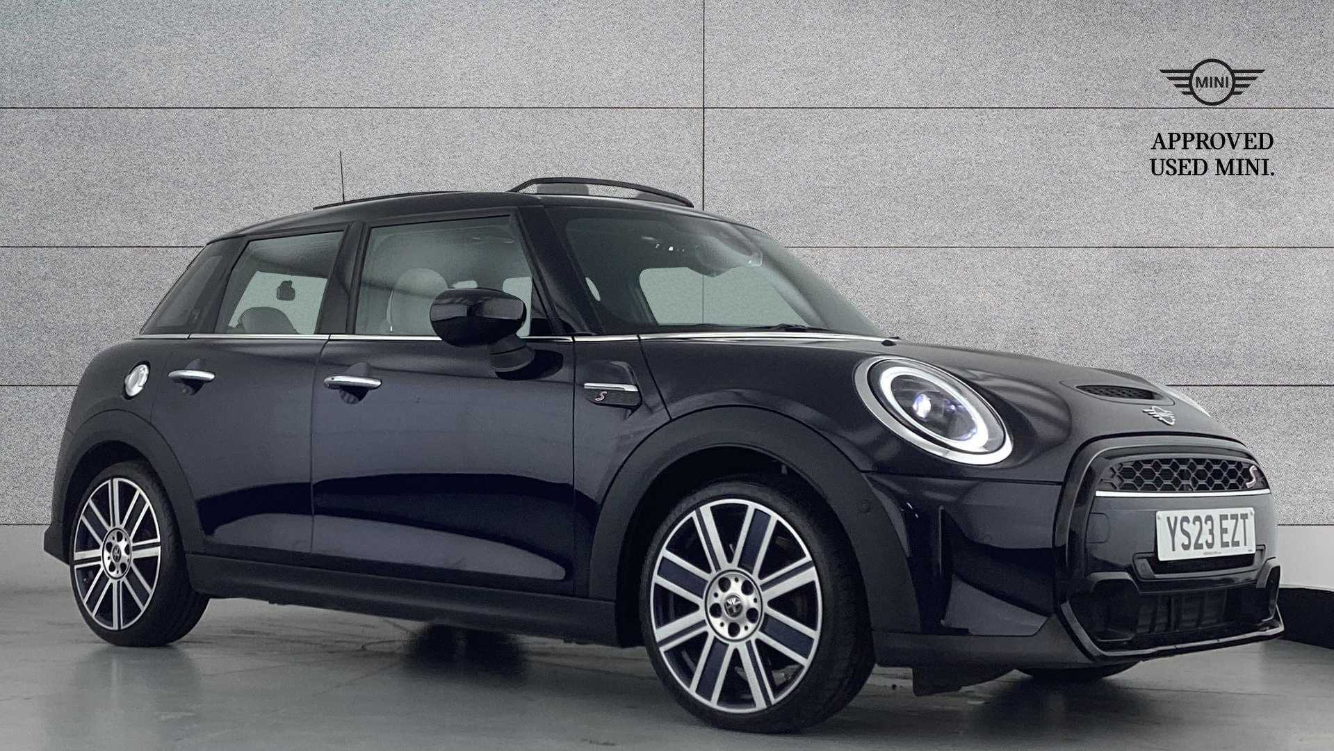 Main listing image - MINI Hatchback 5dr