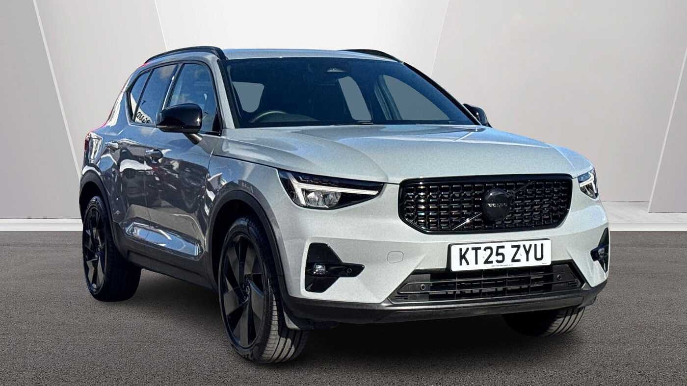 Main listing image - Volvo XC40