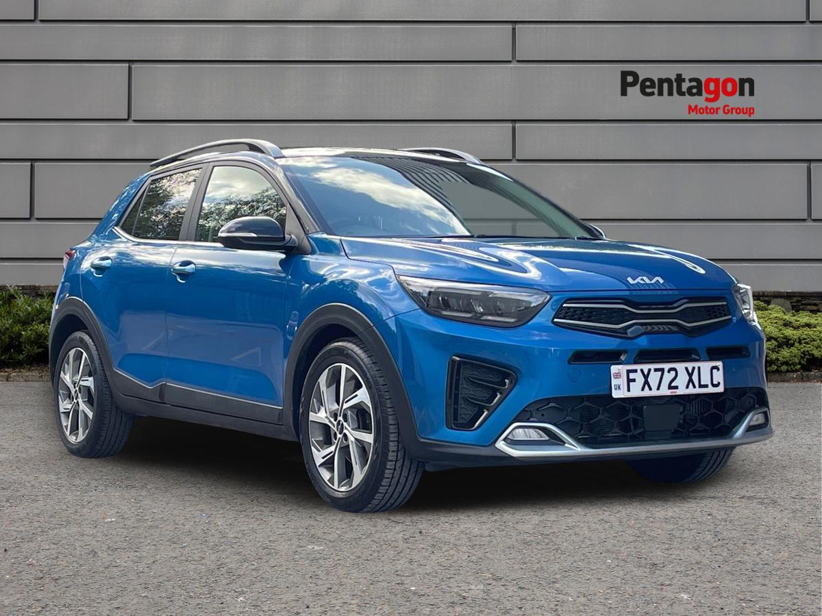 Main listing image - Kia Stonic