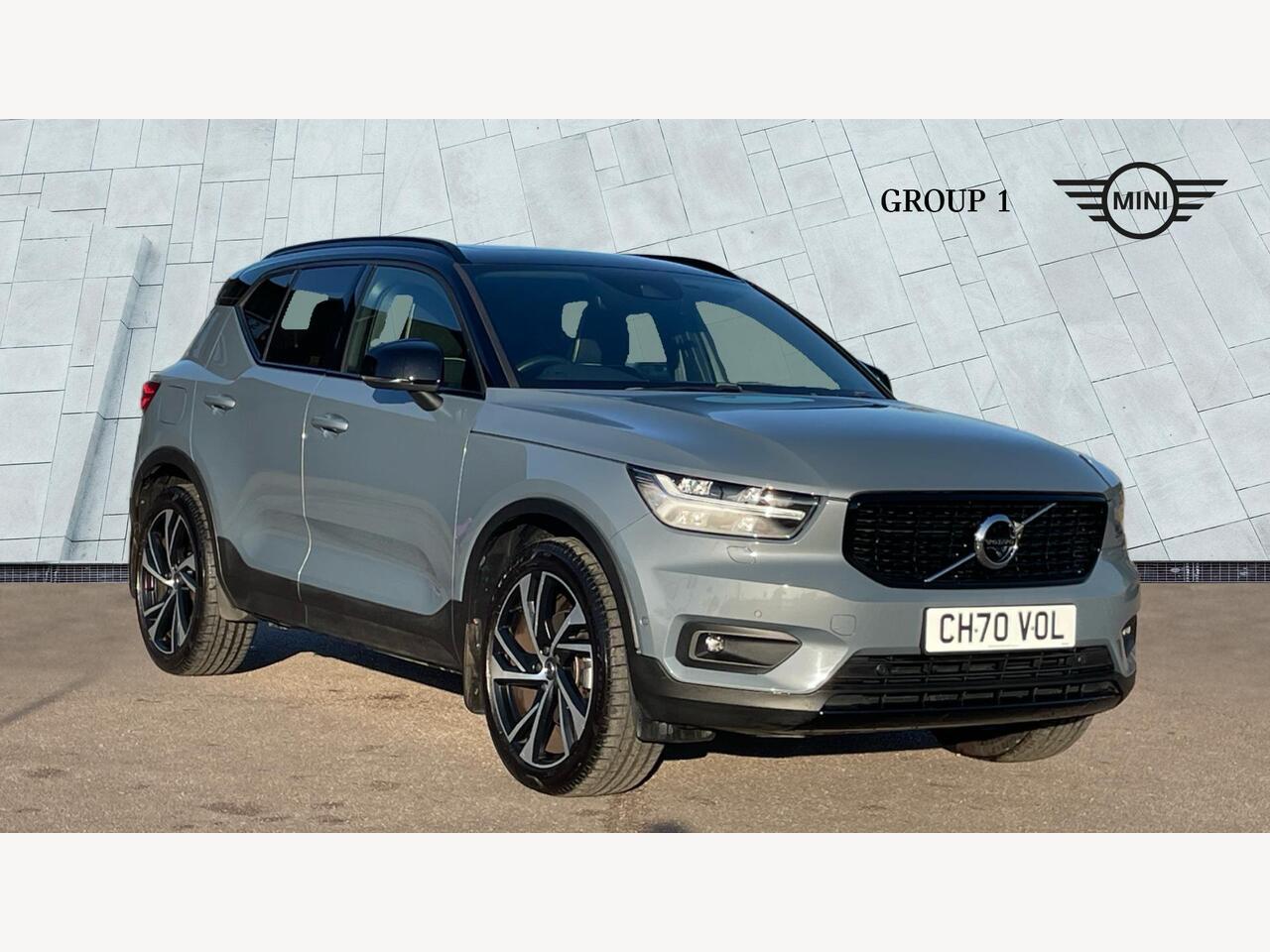 Main listing image - Volvo XC40