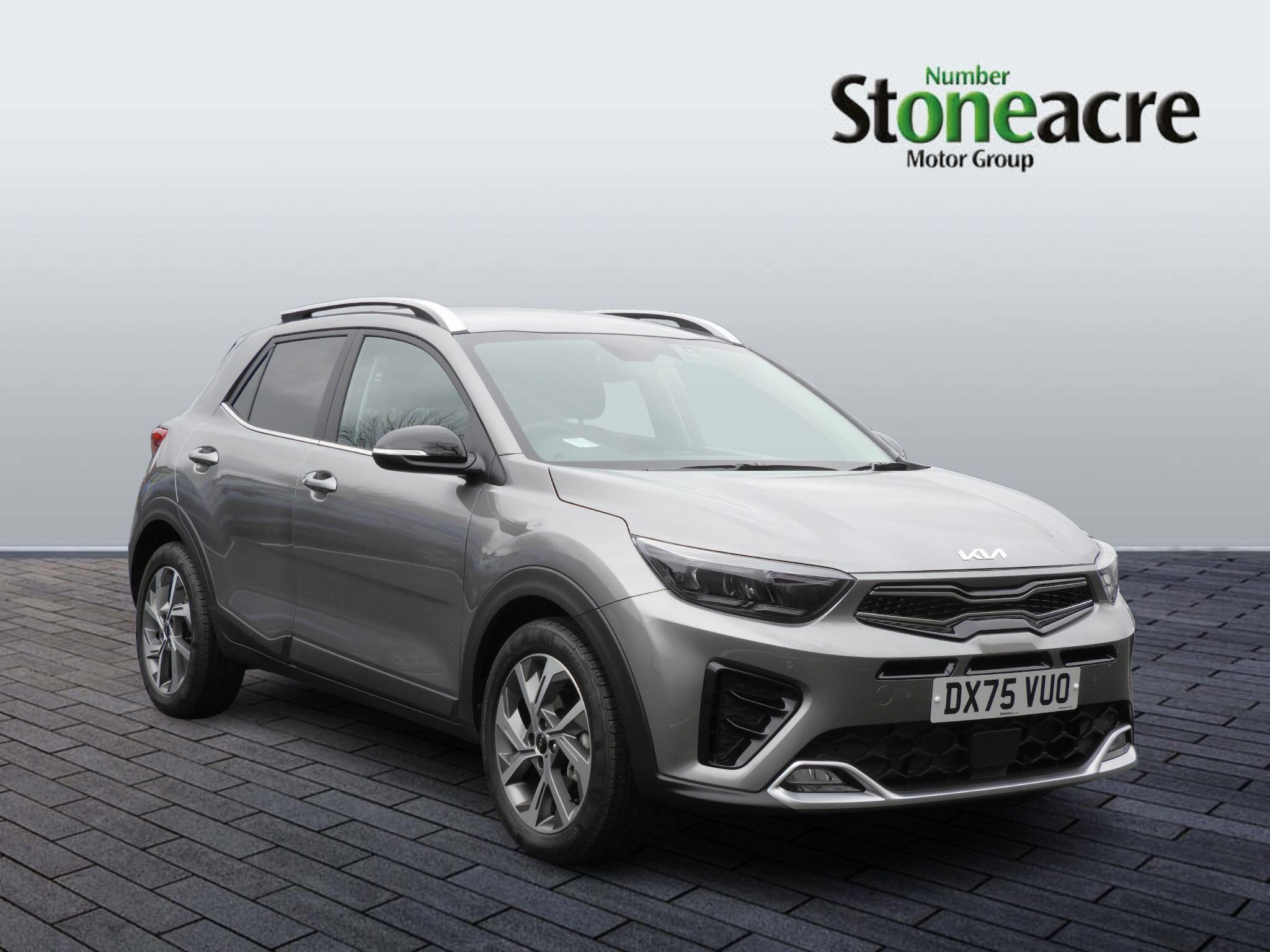 Main listing image - Kia Stonic