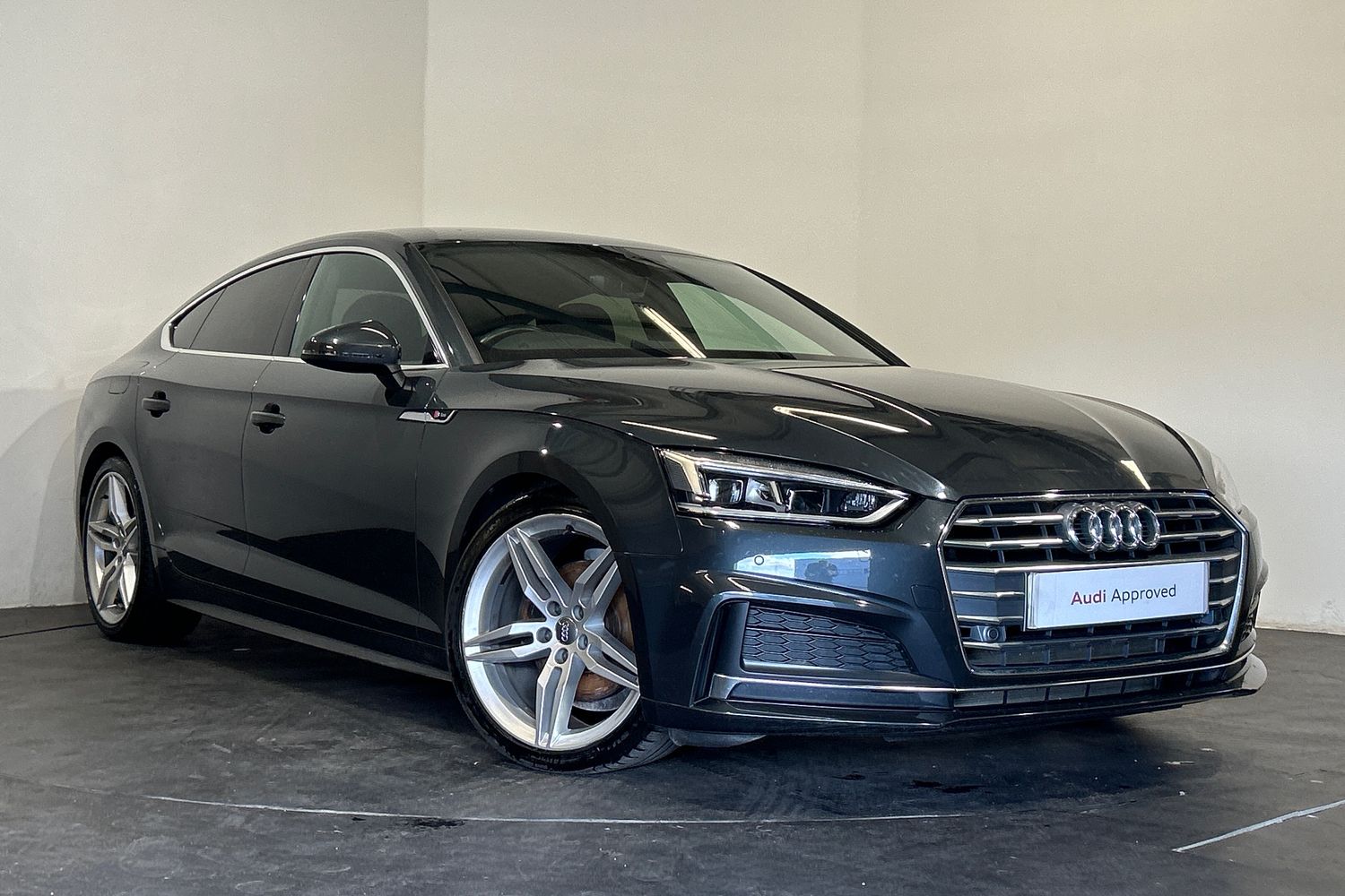 Main listing image - Audi A5