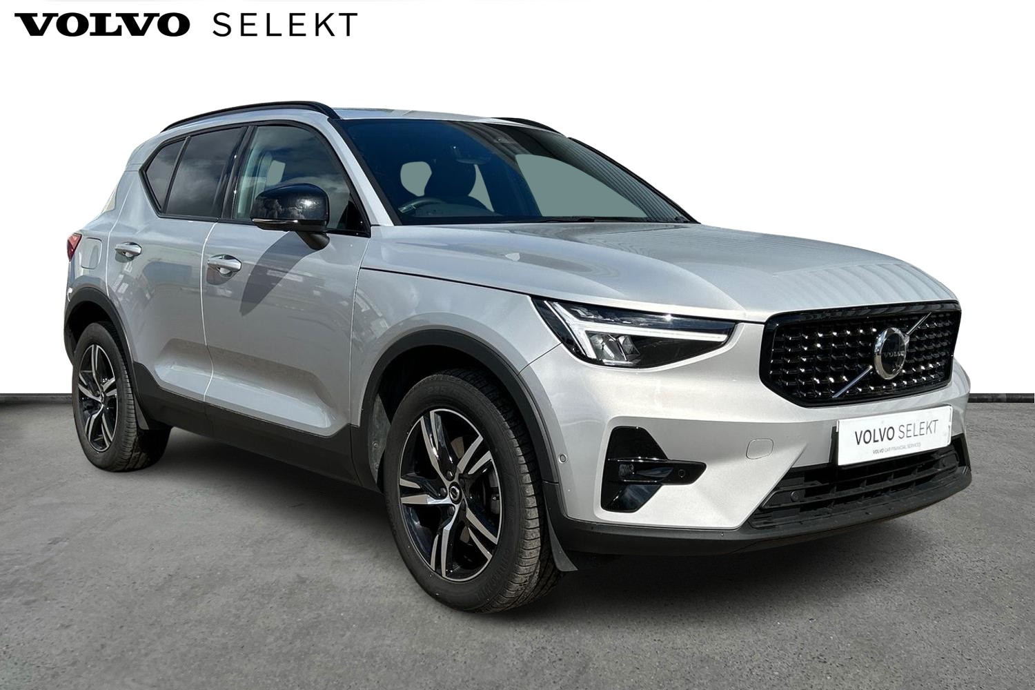 Main listing image - Volvo XC40