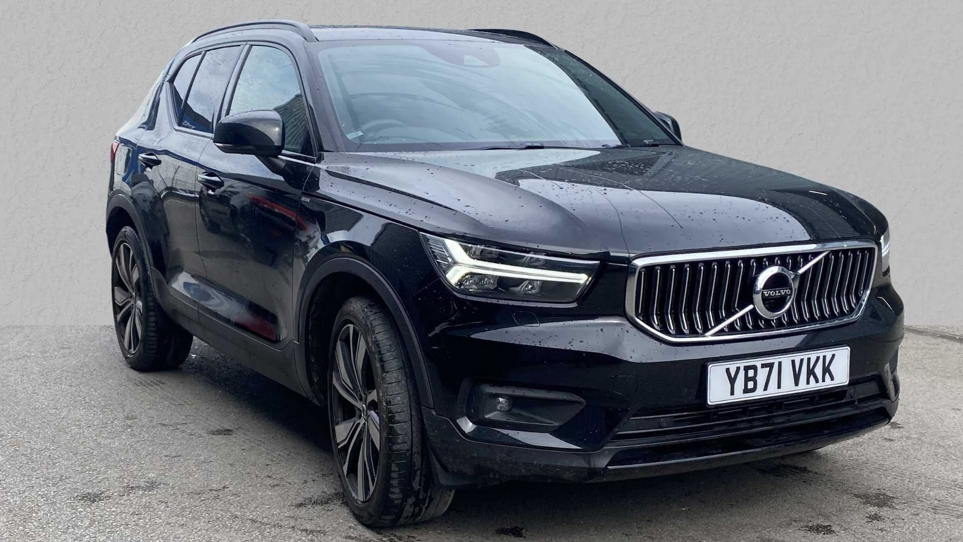 Main listing image - Volvo XC40 Recharge