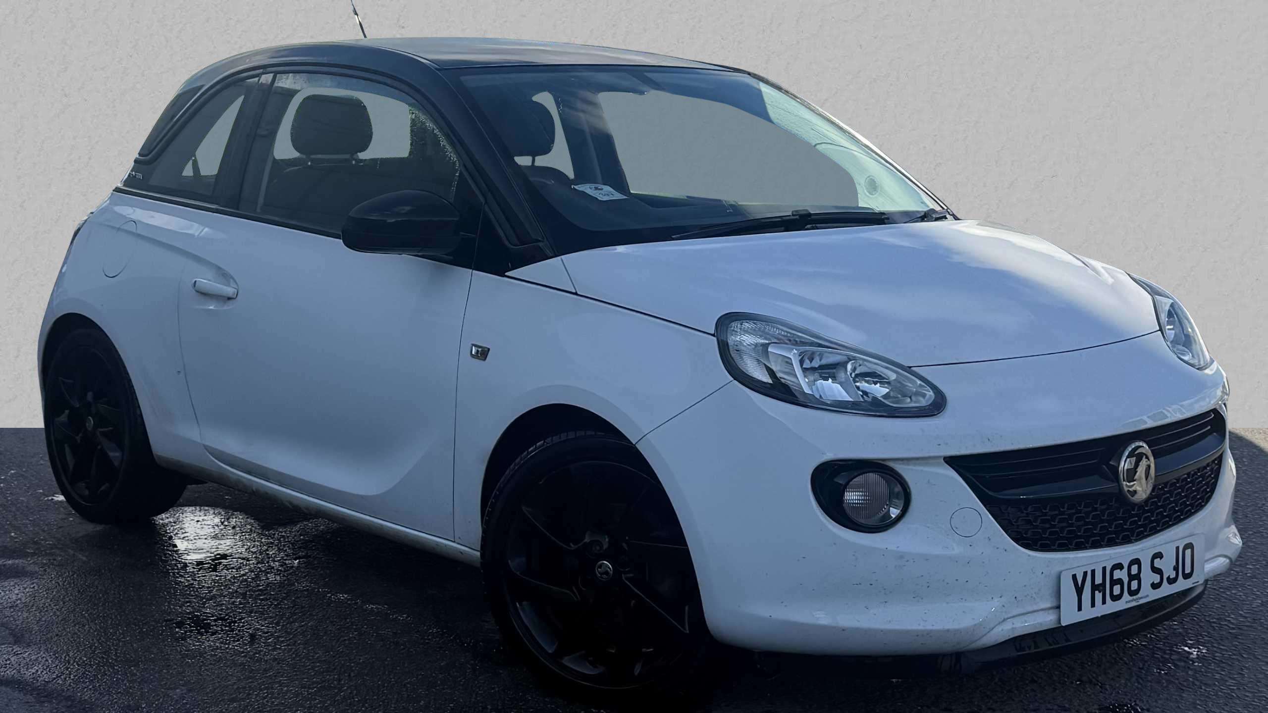 Main listing image - Vauxhall Adam