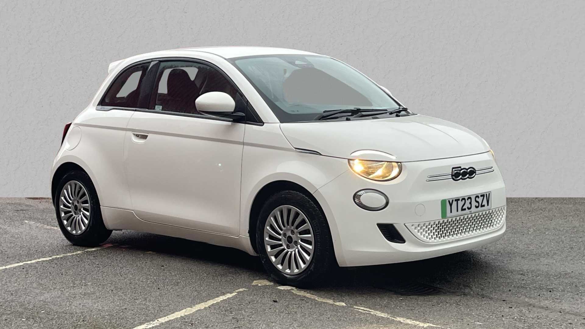 Main listing image - Fiat 500 Electric