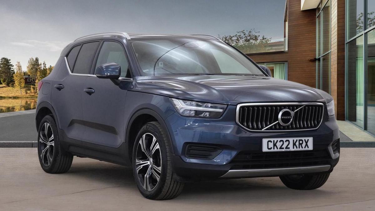 Main listing image - Volvo XC40