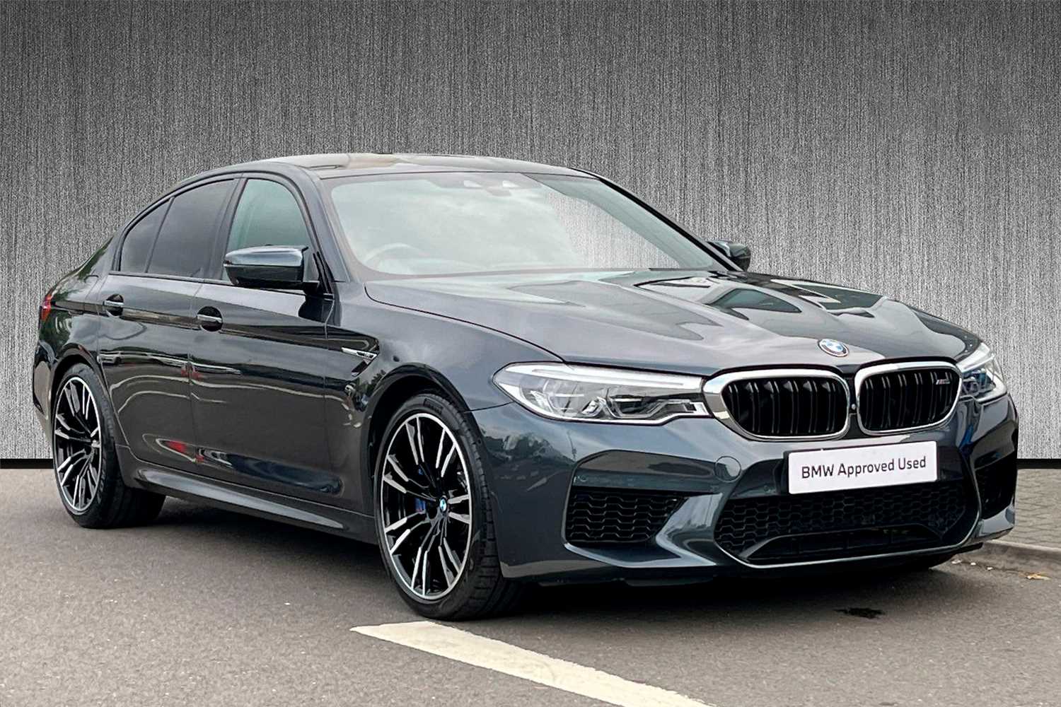 Main listing image - BMW M5